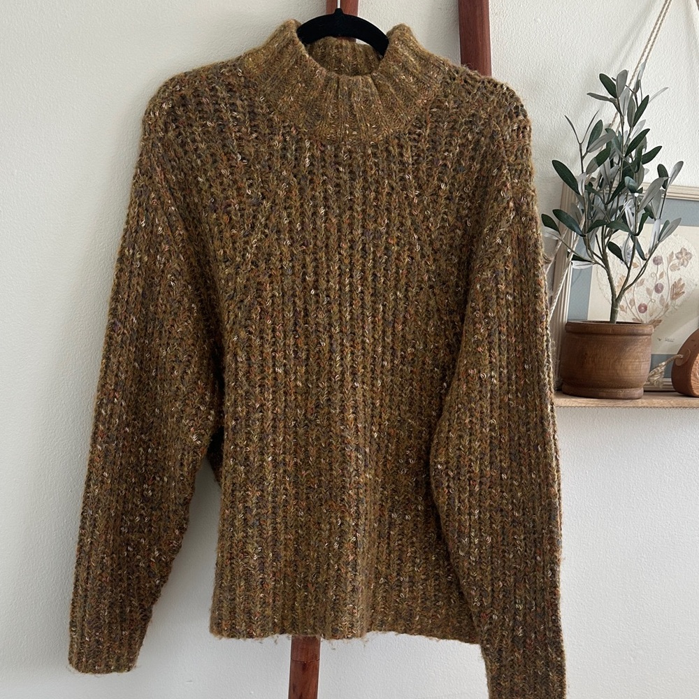 NWOT brown knit sweater